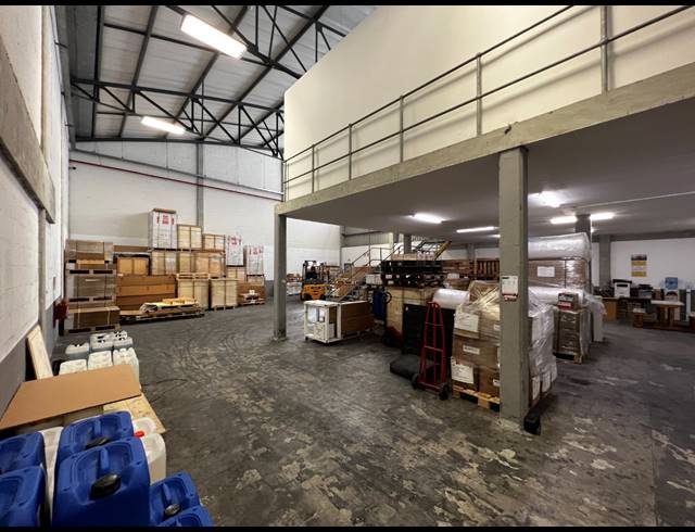 527M² WAREHOUSE TO LET IN AIRPORT INDUSTRIA